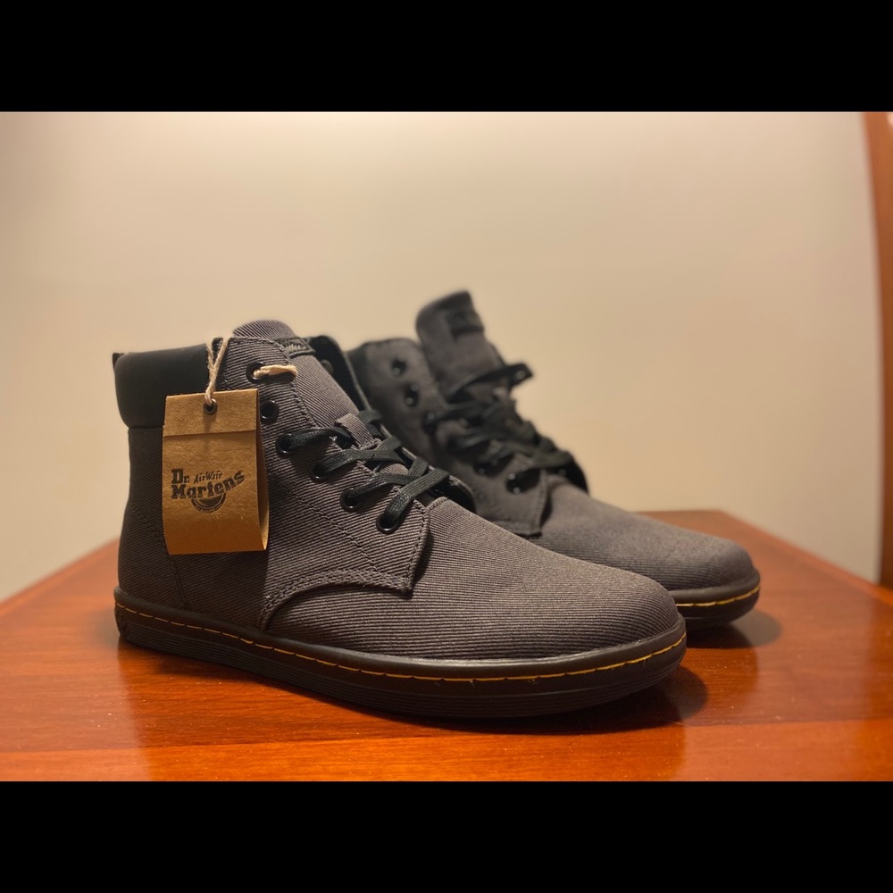 Dr Martens Maelly Grey Boots Women's Size 9